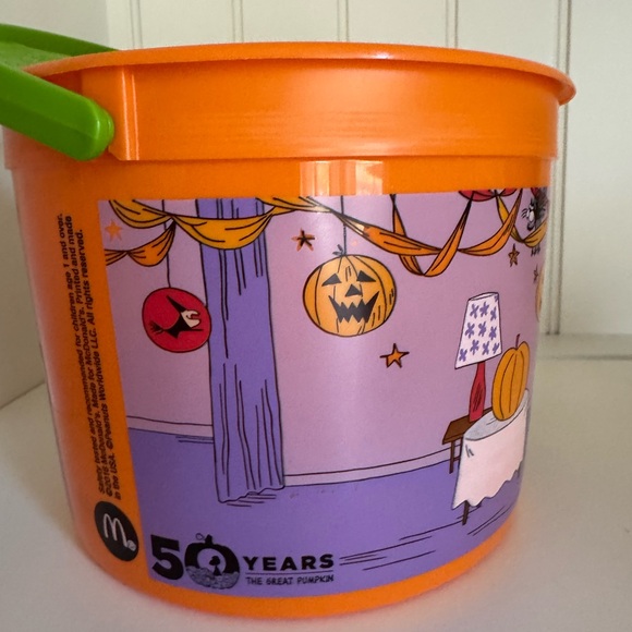 McDonald's Peanuts Charlie Brown 50th Anniversary Halloween Happy Meal Bucket - Picture 10 of 12